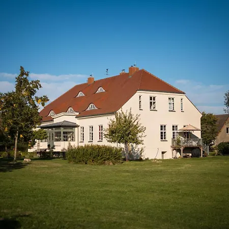 Apartment Gut Zahren *