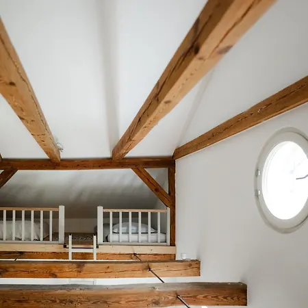 Gut Zahren Apartment