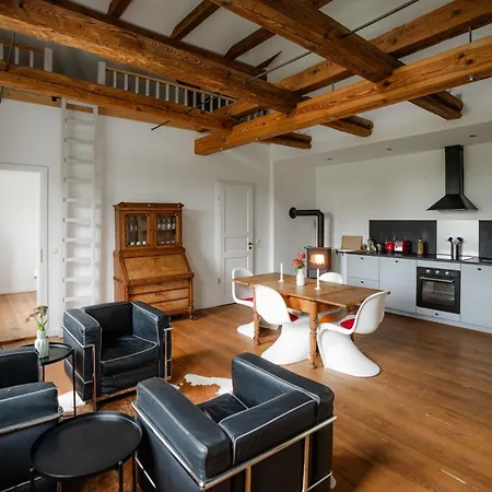 Gut Zahren Apartment