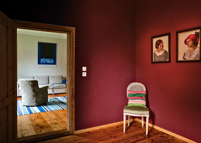 Gut Zahren アパート