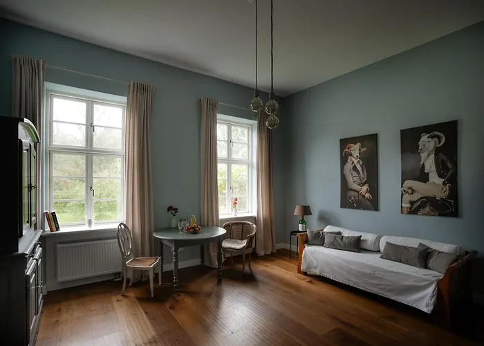 Gut Zahren アパート *